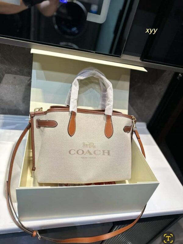 Carryall Bag With Coach - Image 5